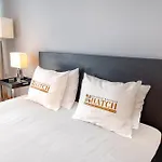 Apartment At The Marina *