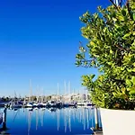 公寓 At The Marina *